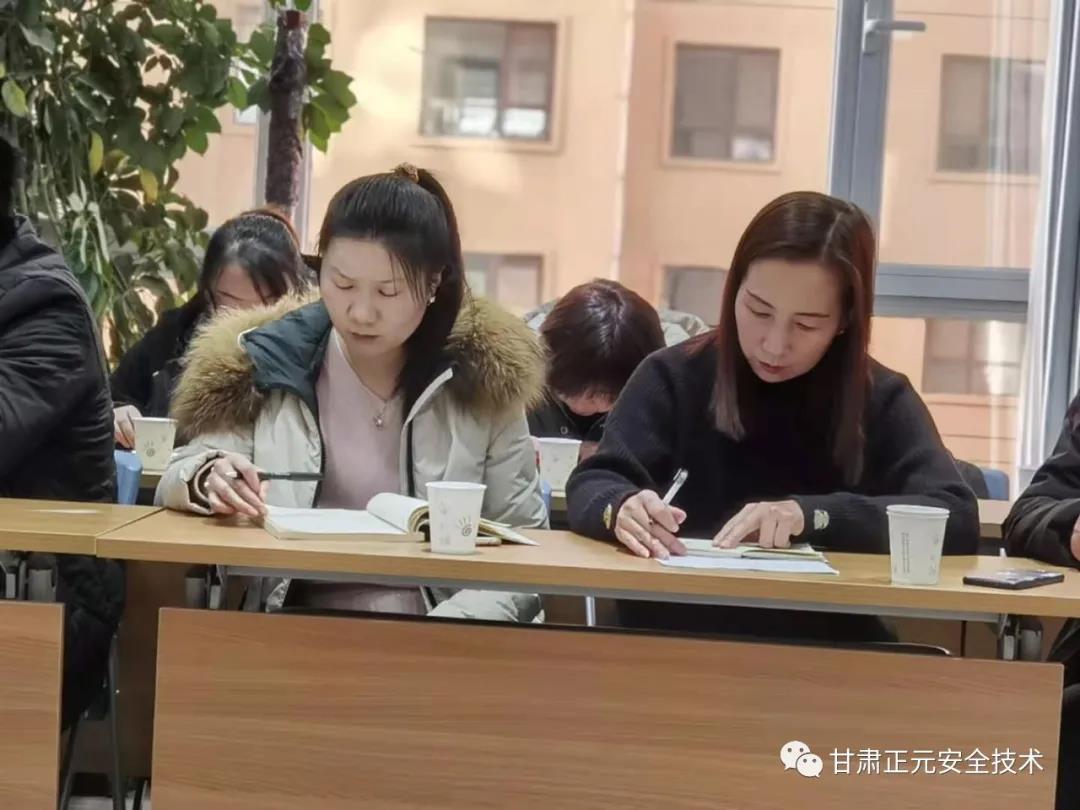 业务启动会议1.jpg